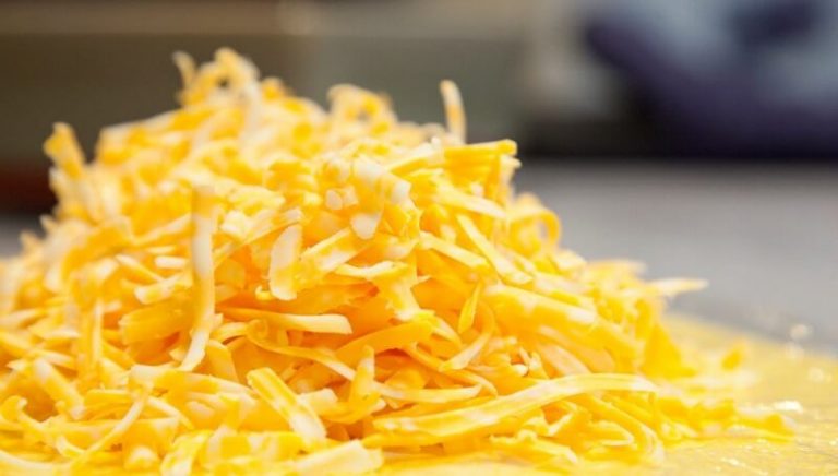 how-much-shredded-or-cubed-cheese-is-in-a-pound-amount-and-weight